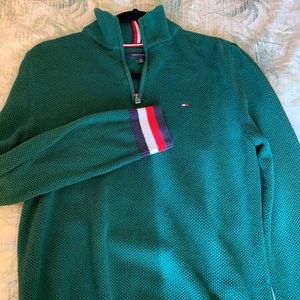 Green elegant Xsmall sweater though it runs big fits up to a medium /oversized